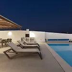 Altos Deva 12a By Escape Willa *