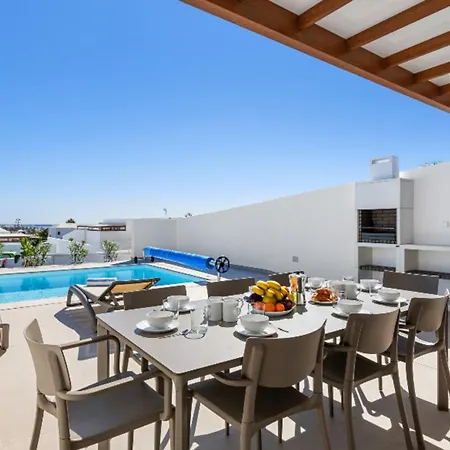 Altos Deva 12a By Escape * Playa Blanca (Lanzarote)